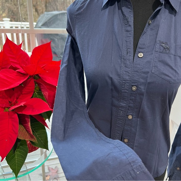 ABERCROMBIE KIDS Navy Blue Button Down - Picture 2 of 4